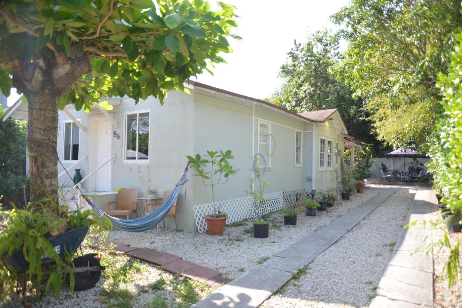 Quiet & Centrally Located House - Private Parking, Laundry And Storage For Luggage Miami Exterior foto